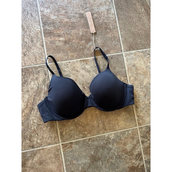 Skims Fits Everybody T-shirt Demi Bra Onyx Size 38B - Picture 2 of 7